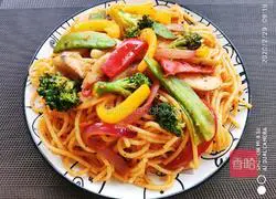 Illustration of how to make fried pasta with fresh vegetables 9