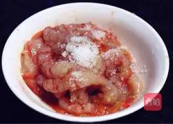 Illustration of how to make smooth eggs and shrimps 1