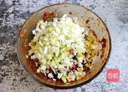 Illustration of how to make the most noisy Xiao Long Bao 6