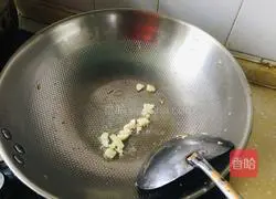 Illustration of how to make fried cucumbers with eggs 4