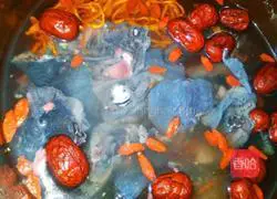 Cordyceps Flower Black-bone Chicken Soup Recipe Illustration 4