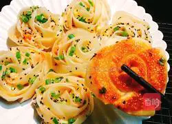 Illustration of how to make fried shrimp and rose flower dumplings 11