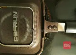 Illustration of how to make orange milk pancakes (little bear head shape) 14