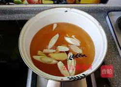 Illustration of how to make healthy snapper meatball soup in autumn 9