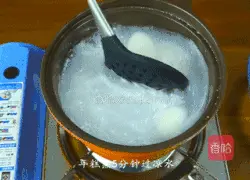 Illustration of Korean anchovy rice cake soup 2