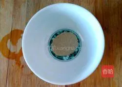 Illustration of how to make cornmeal cake 7