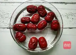 Illustration of how to make sweet potato and red date soup 2