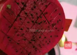 Illustration of how to make dragon fruit pulsating energy ice drink 2