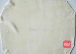 Illustration of how to make multi-layered dough cakes 4