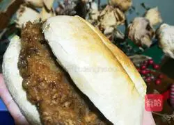 Macau Steak Bun Recipe Illustration 12