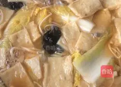 Illustration of how to make fish cake soup 15