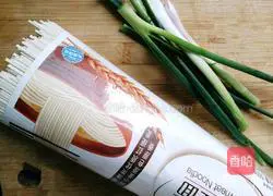Illustration of Homemade Scallion Noodles 1