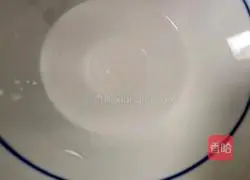 Illustration of how to make fried wontons with sugar 3