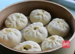 Illustration of how to make mushroom and meat buns 6