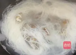 Illustration of how to make clam rice noodles 4