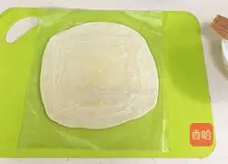 Illustration of how to make sausage flying cake rolls 3