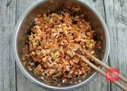 Illustration of how to make carotene stuffed buns 13