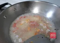 Illustration of how to make radish seedlings in soup 3