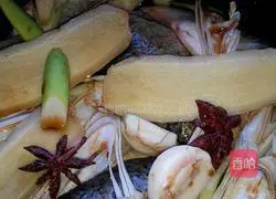 Illustration of braised crucian carp 5