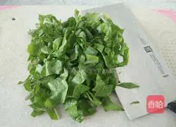 Illustration of how to make lettuce leaves and shrimp rice soup 2