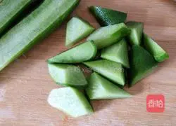 Illustration of how to make green radish and snow pear soup 6