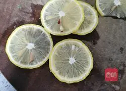 Illustration of how to make dragon fruit sprite ice drink 2