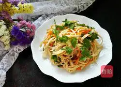 Illustration of how to make cold shredded chicken 13