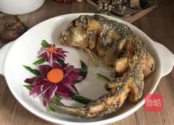 Illustration of how to make sweet and sour crispy grass carp 17