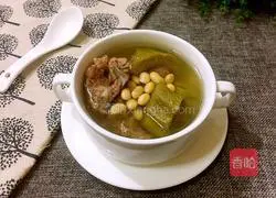 Pork bone, soybean and bitter melon soup recipe 8