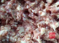 Illustration of how to make pan-fried lotus root cake 4