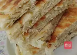 Illustration of how to make scallion pancakes 7