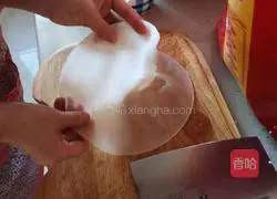 Illustration of making homemade cold skin 11