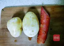 Illustration of how to stir-fry shredded potatoes 1