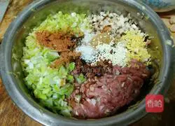 Illustration of how to make sauced pork buns 4