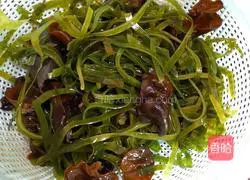 Illustration of how to make noodles 4