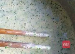 Illustration of how to make broccoli cake 3