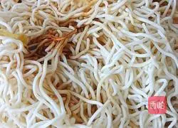 Illustration of how to make fried noodles 13