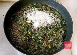 Illustration of how to make toon meat sauce noodles 9