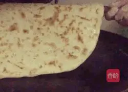 Illustration of making Shandong pancake 12