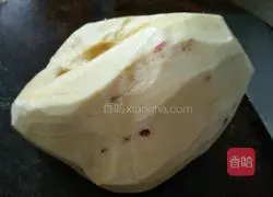 Illustration of how to make sweet potato shreds 3