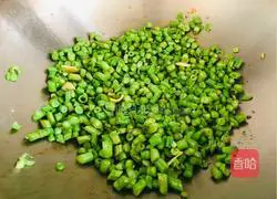 Illustration of how to make stir-fried minced meat with olives, green beans and green beans that you will never tire of eating 6