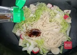 Illustration of braised noodles 10