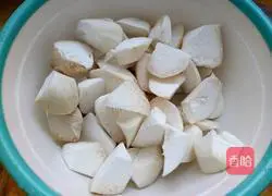 Illustration of how to make king oyster mushrooms with tomato sauce 1