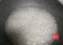 Illustration of how to fish milk sago and fruit 3