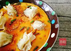 Illustration of how to make egg-filled wontons 9