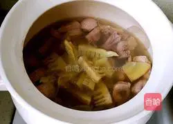 Illustration of how to make bamboo shoots and duck soup 8