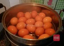 Illustration of how to make hillbilly eggs 1