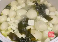 Illustration of how to make kelp tofu ball soup 8