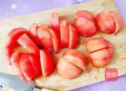 Clam, Corn, Tomato and Beef Bone Soup Recipe Illustration 6