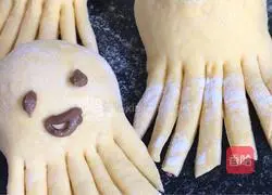 Illustration of how to make baby octopus steamed buns 8